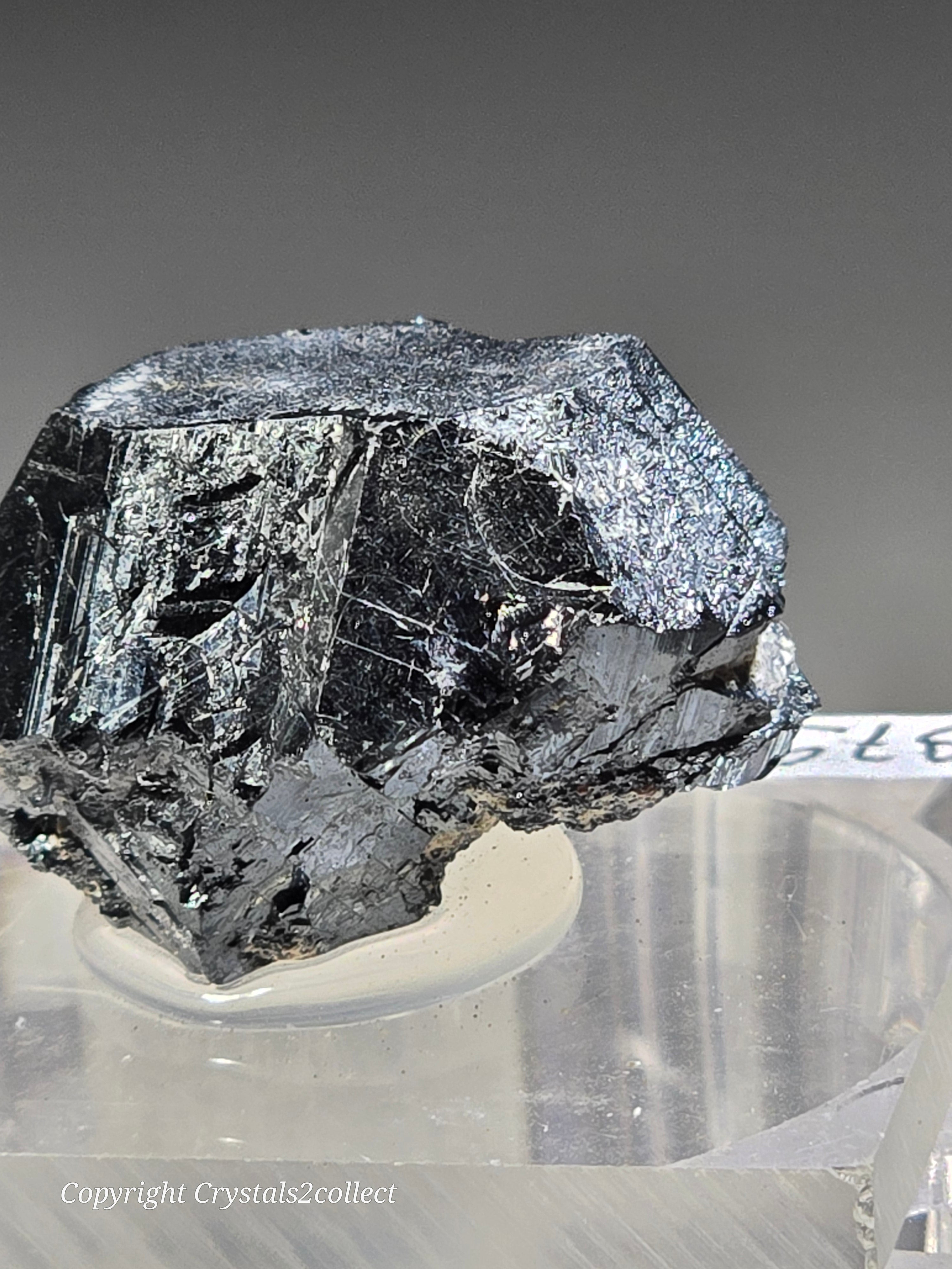 HEMATITE CRYSTAL (miniature)