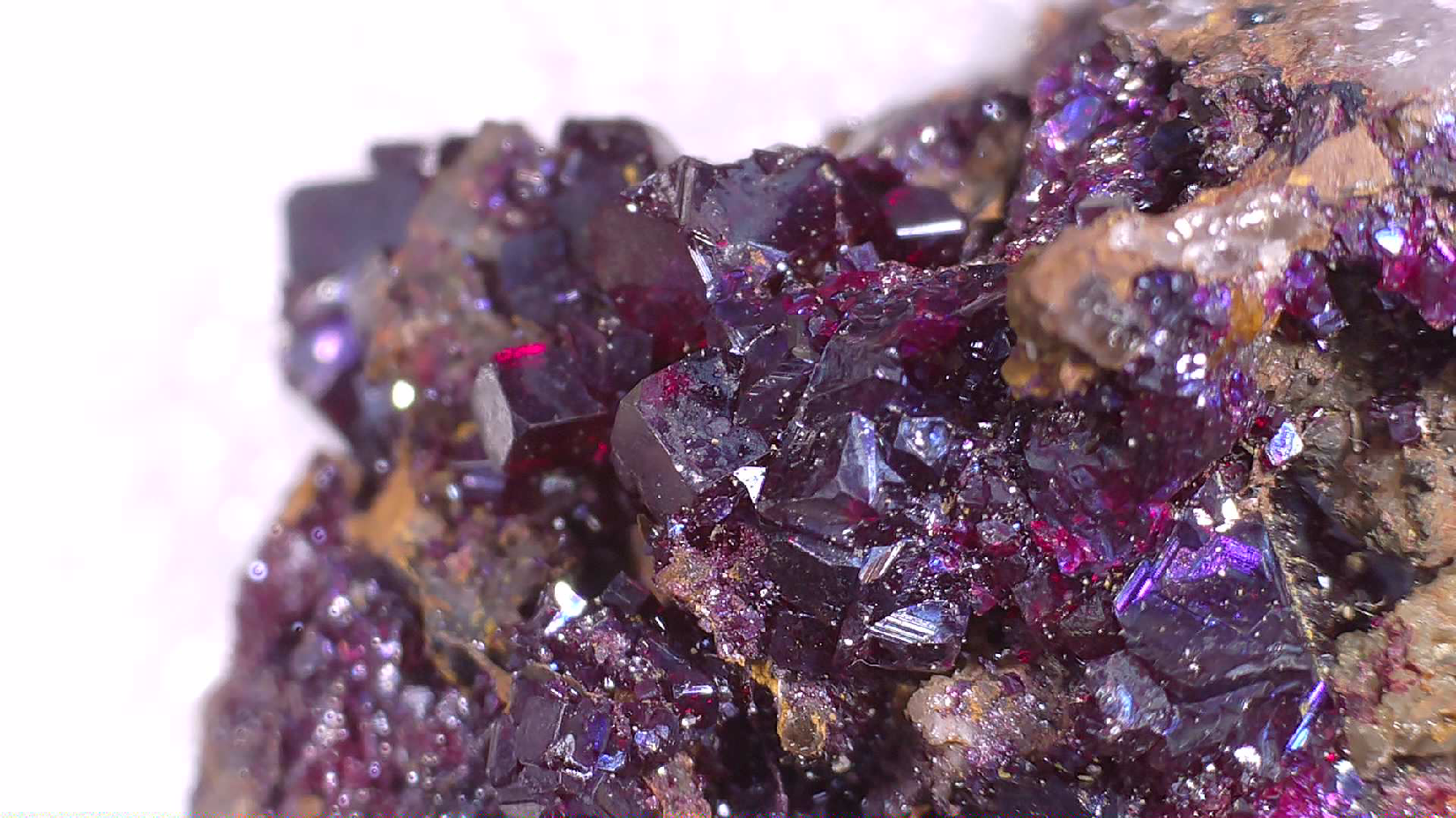 FLUORITE (miniature, micromount crystals)