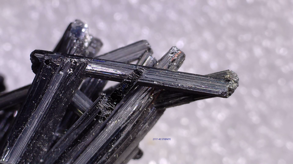 ANTIMONITE-STIBNITE (miniature)