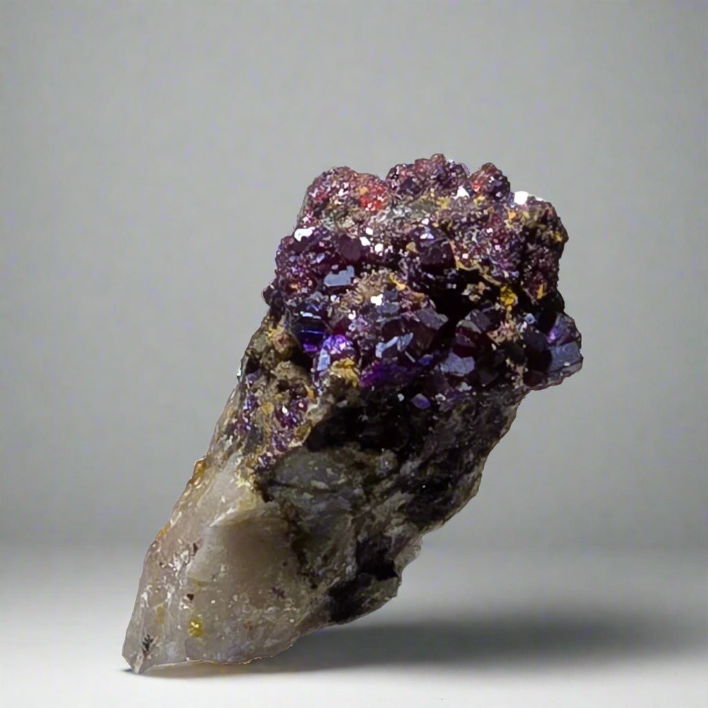 FLUORITE (miniature, micromount crystals)