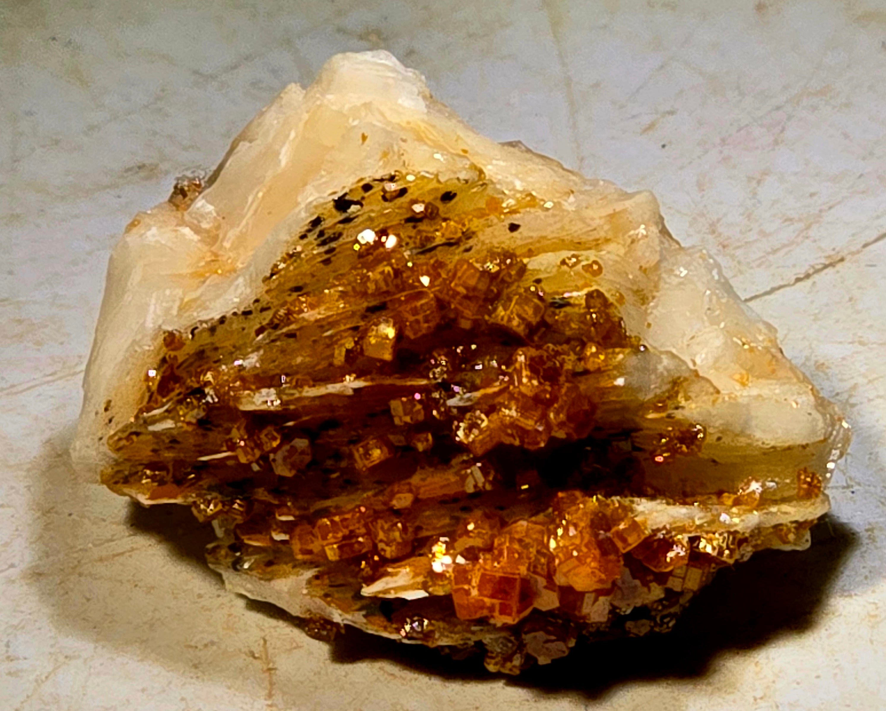 VANADINITE on BARYTE (miniature)
