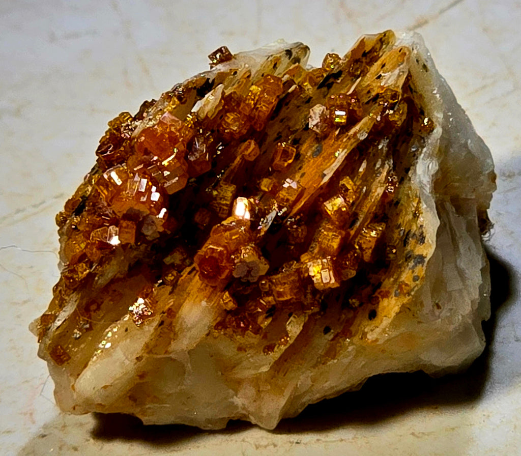 VANADINITE on BARYTE (miniature)