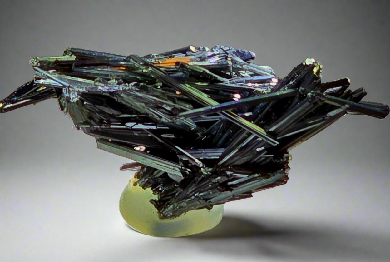 ANTIMONITE-STIBNITE (miniature)