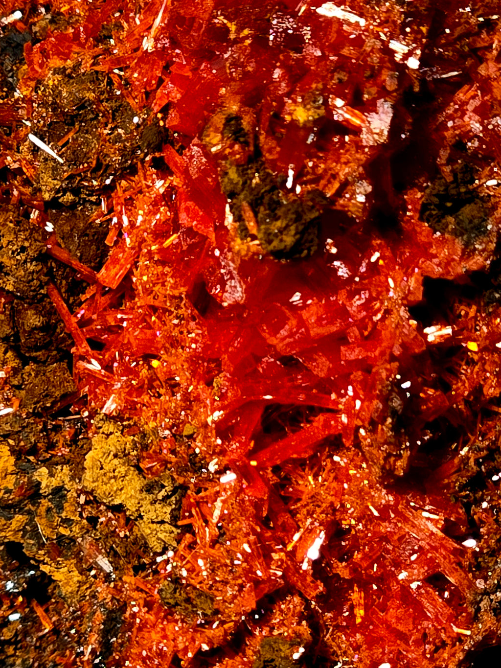 CROCOITE (cabinet)