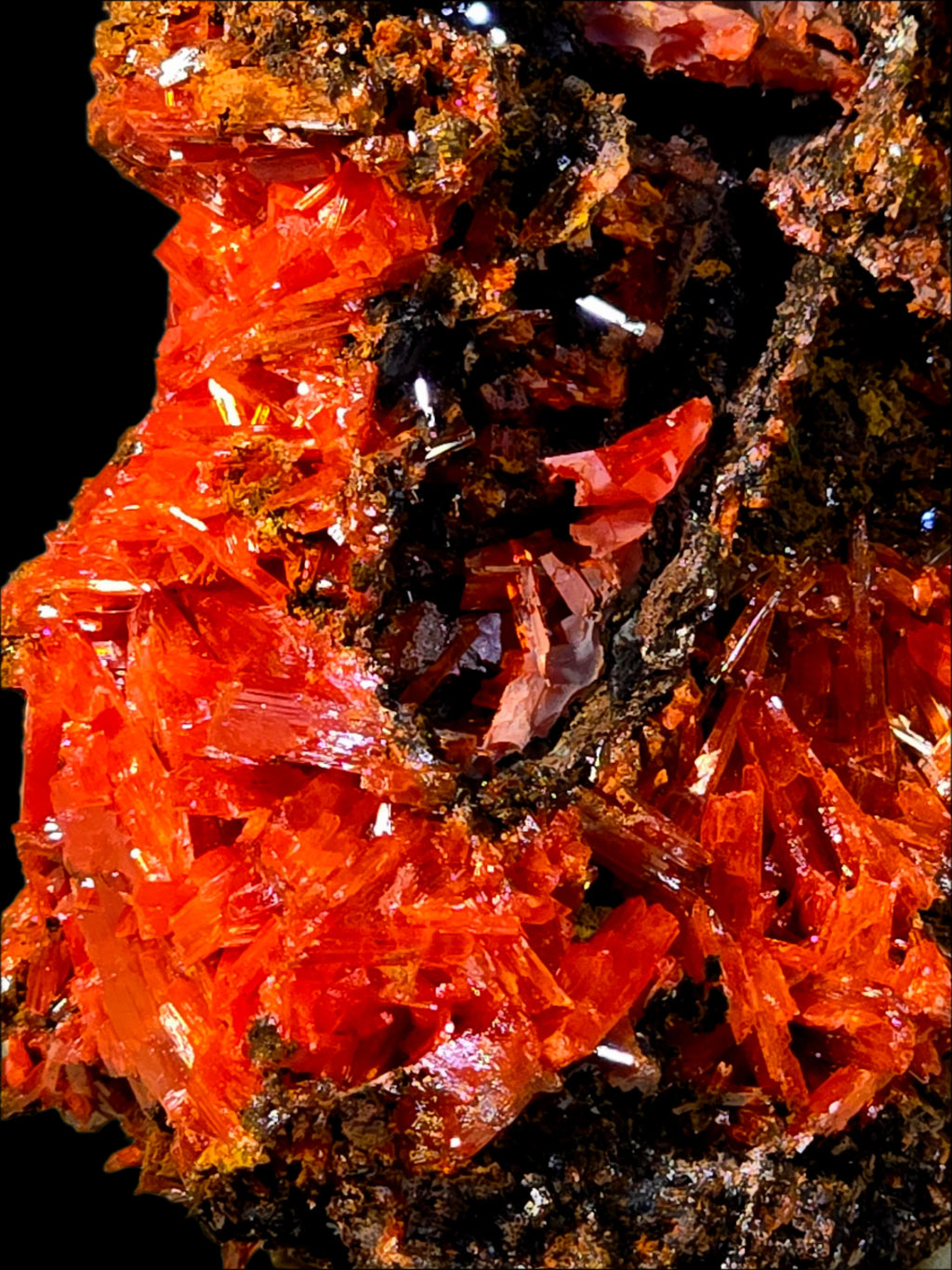 CROCOITE (small cabinet)