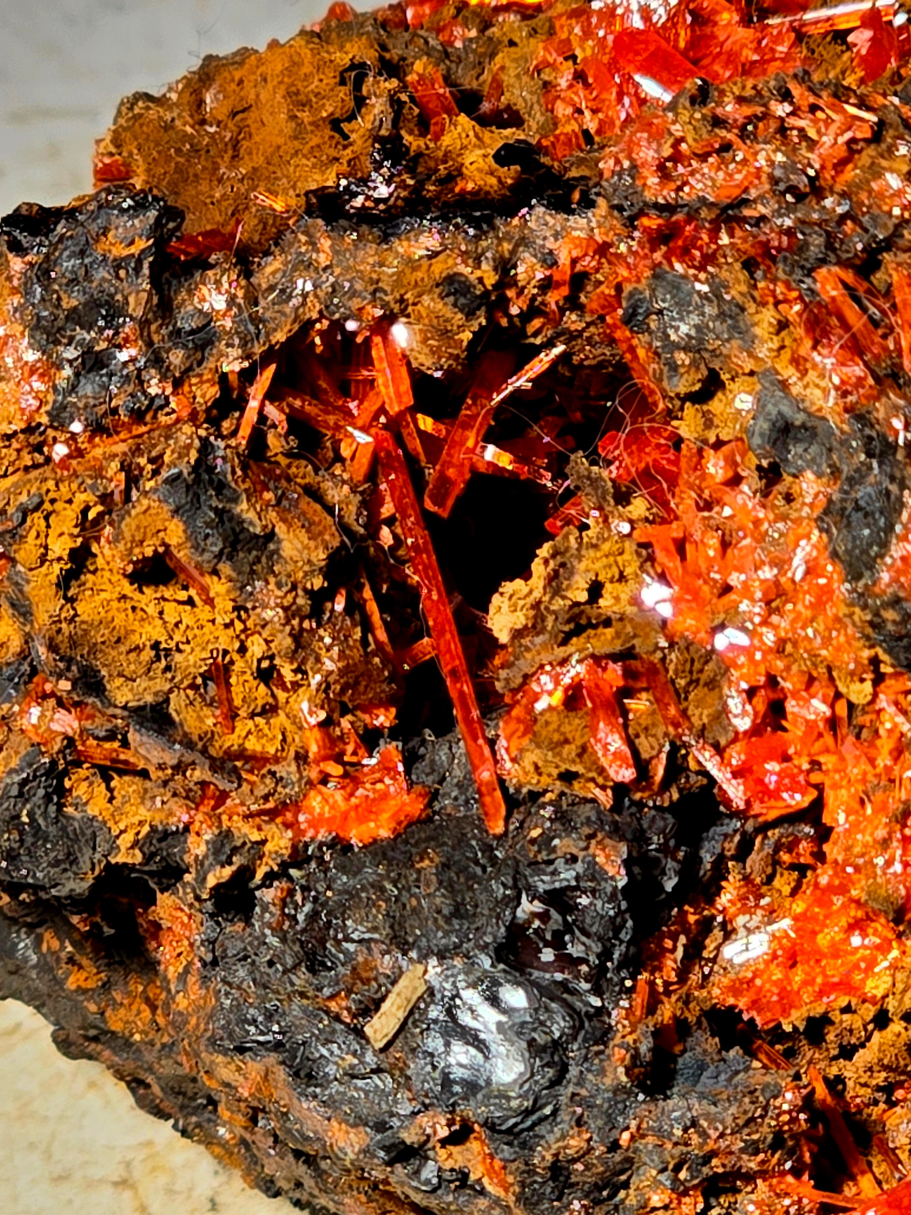 CROCOITE (cabinet)