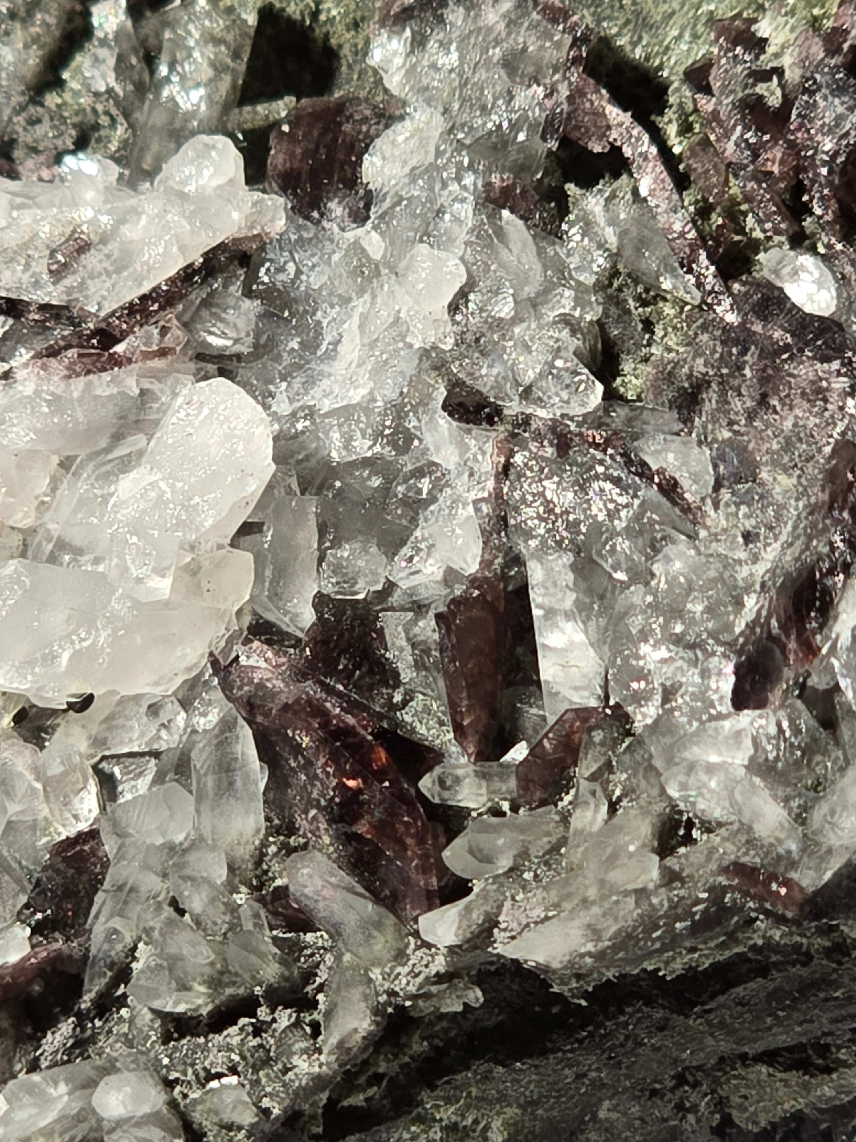 AXINITE (-Fe) - FERROAXINITE , ACTINOLITE, QUARTZ