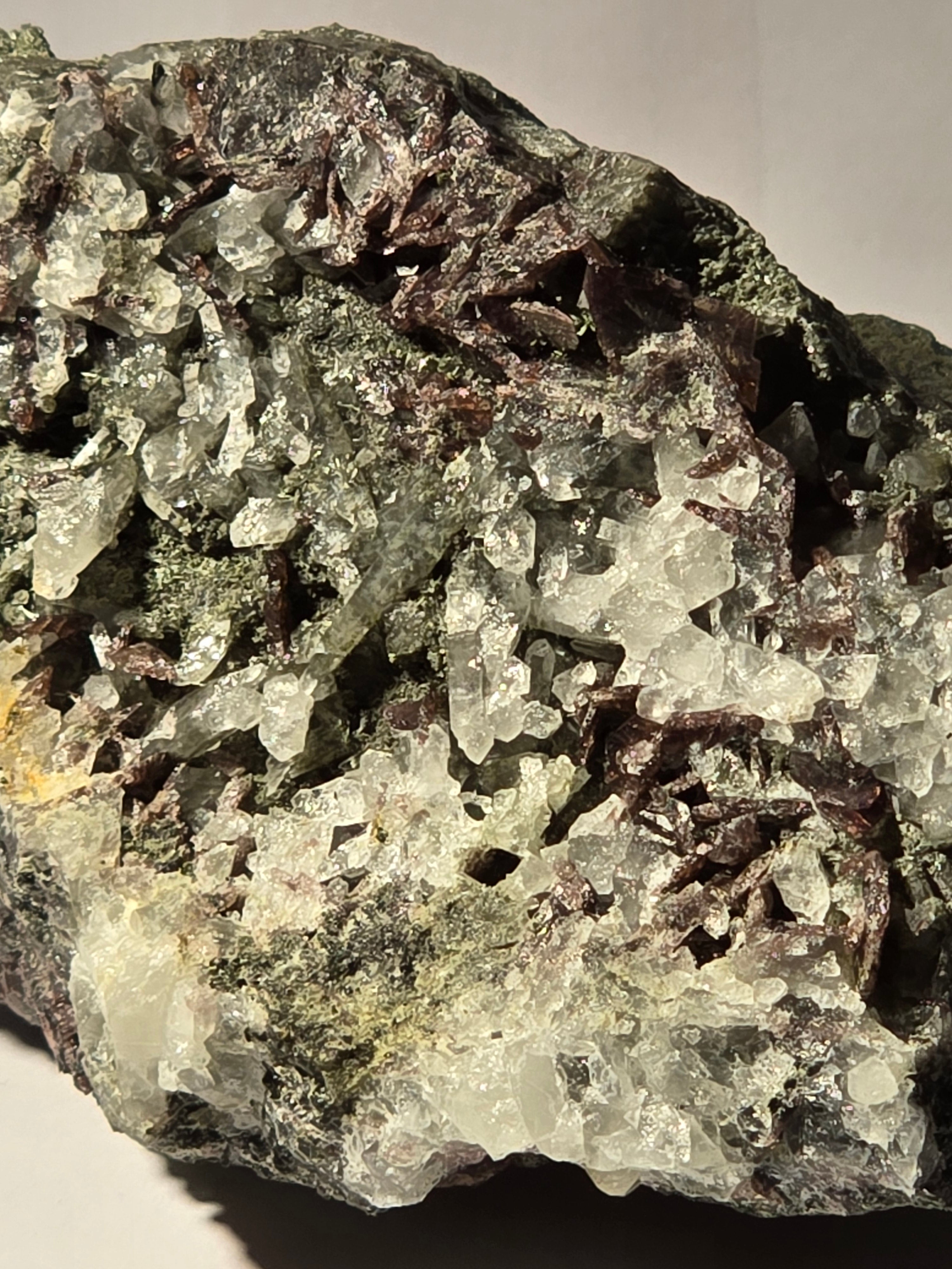 AXINITE (-Fe) - FERROAXINITE , ACTINOLITE, QUARTZ