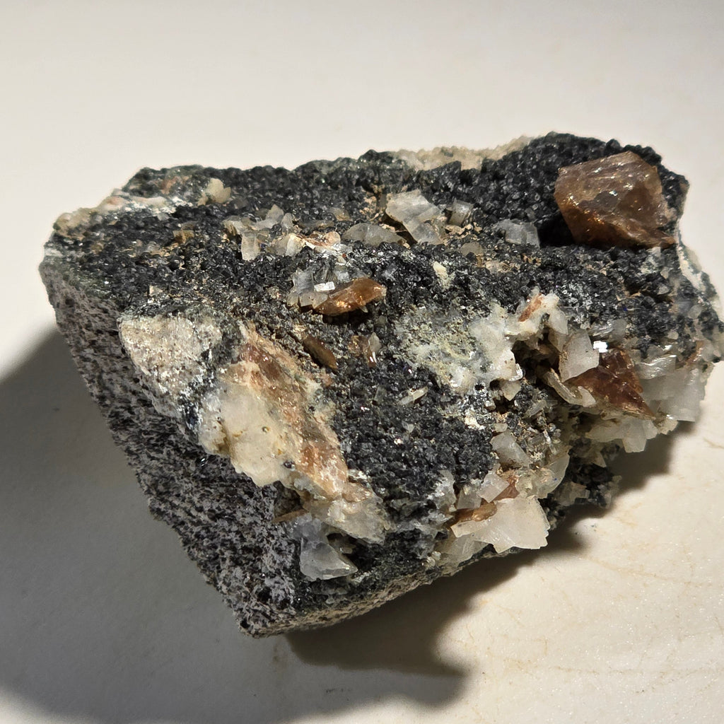 TITANITE , ALBITE, CHLORITE