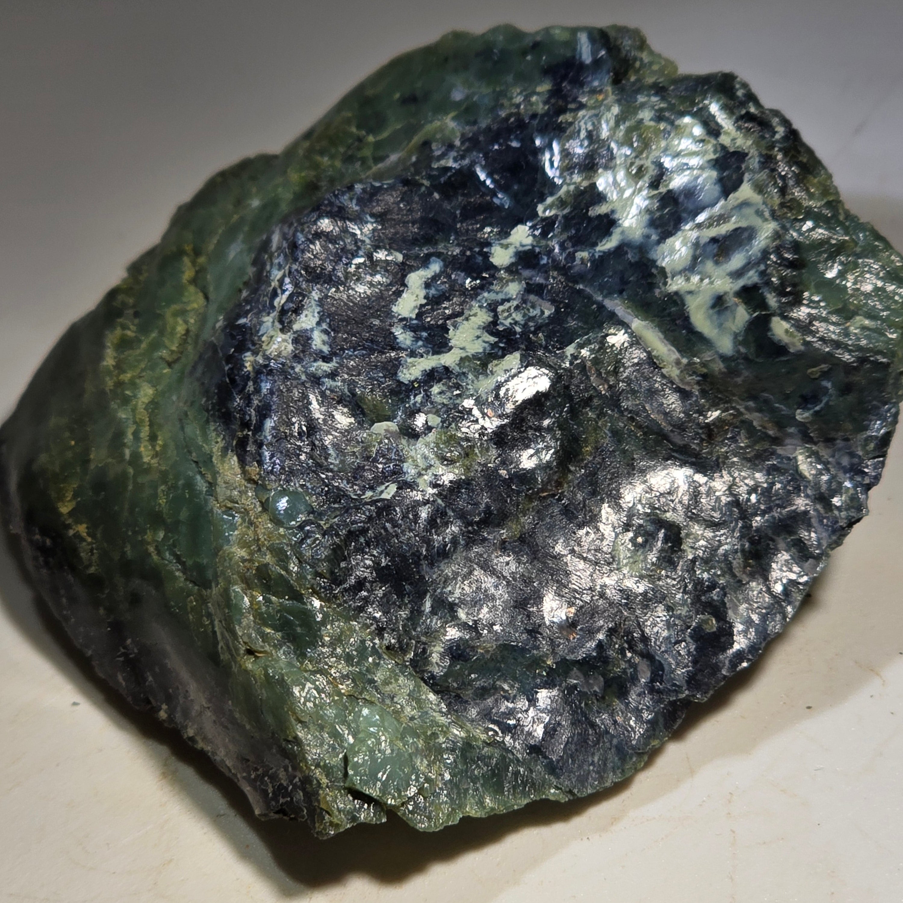 LIZARDITE VAR ANTIGORITE, TULLAH TASMANIA