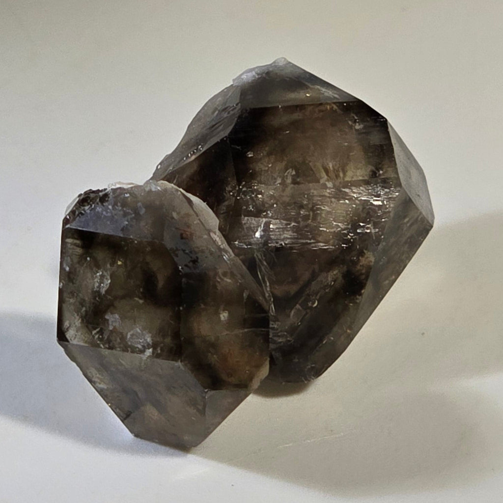 QUARTZ MOORALLA SMOKEY (miniature) (2 CRYSTALS)