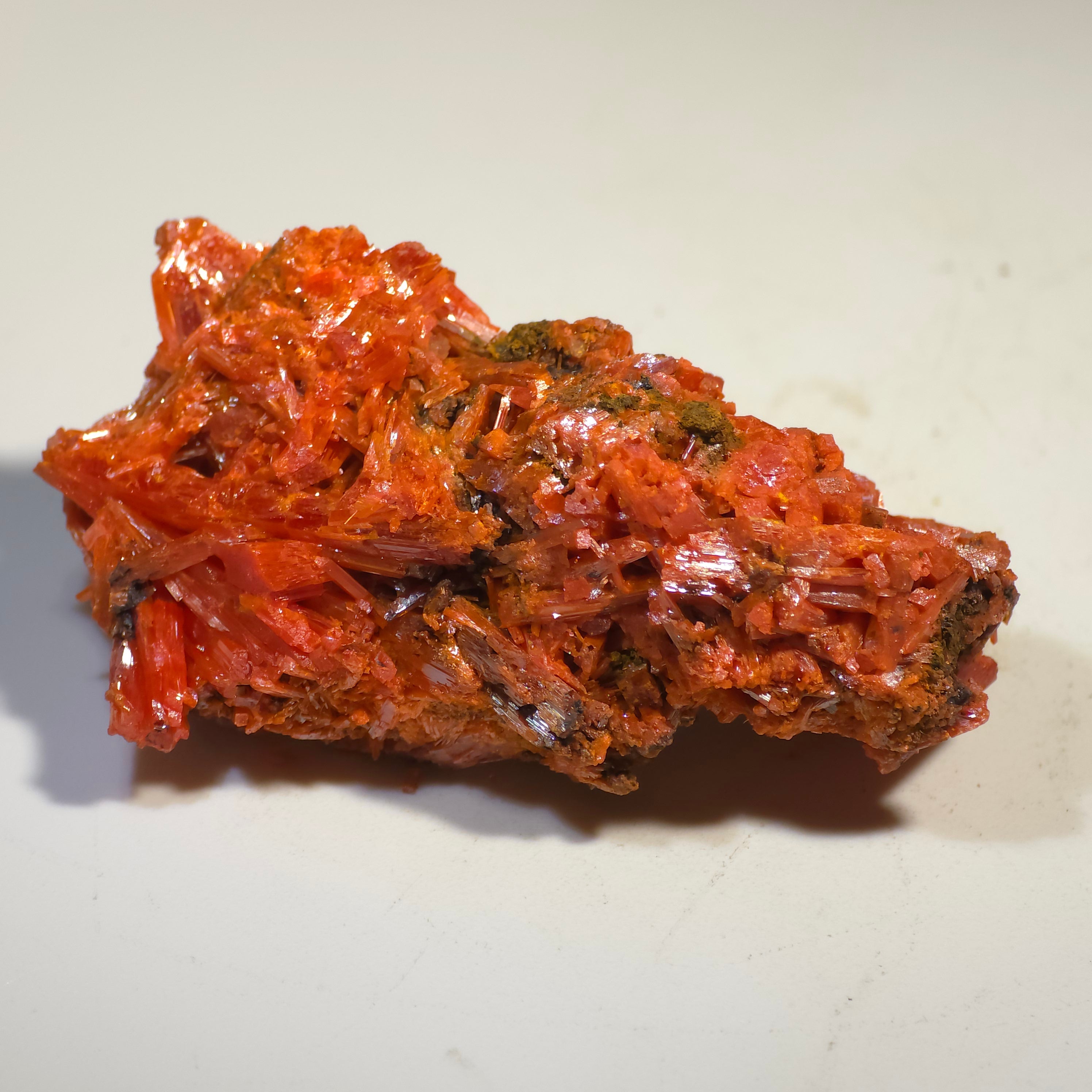 CROCOITE (large miniature) FLOATER (CRYSTALS ALL OVER)