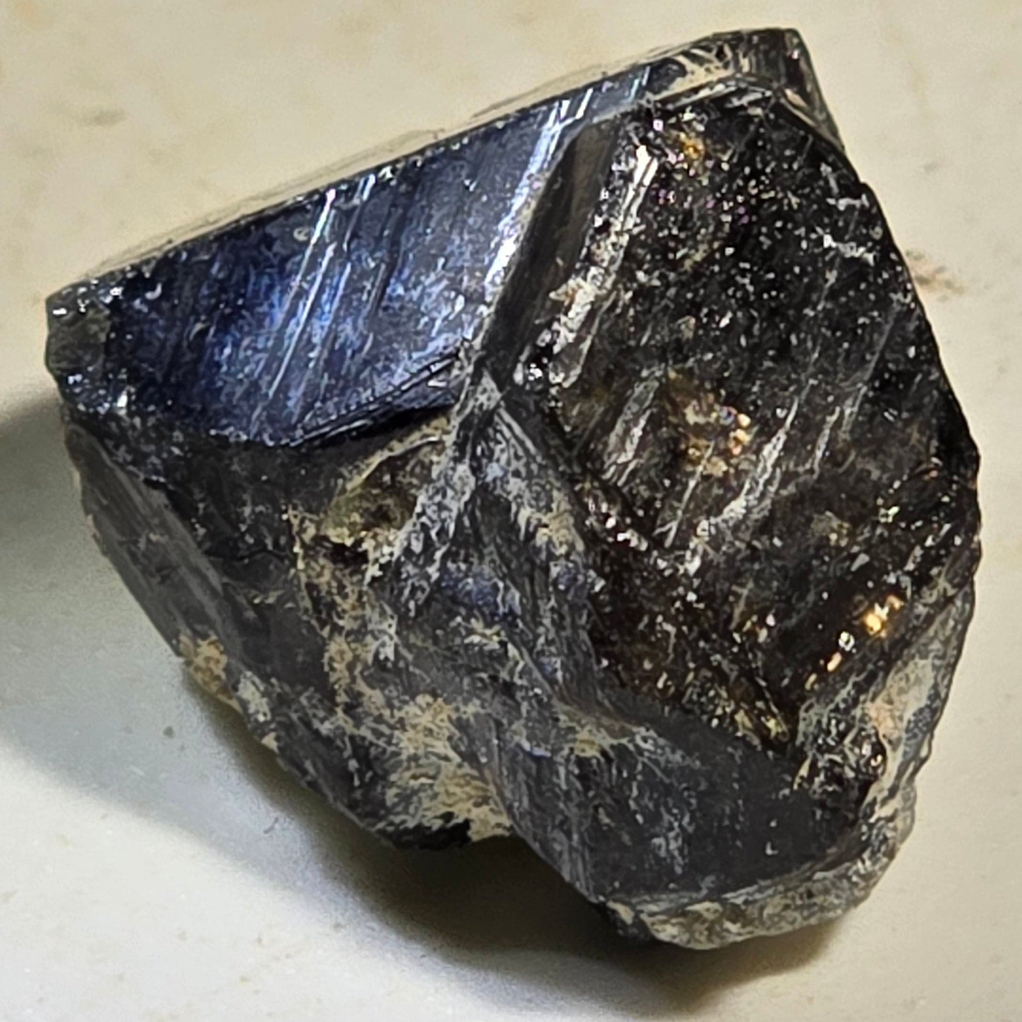 Cristaux de cassitérite de collection (cristal unique, mine de Kara, Tasmanie)