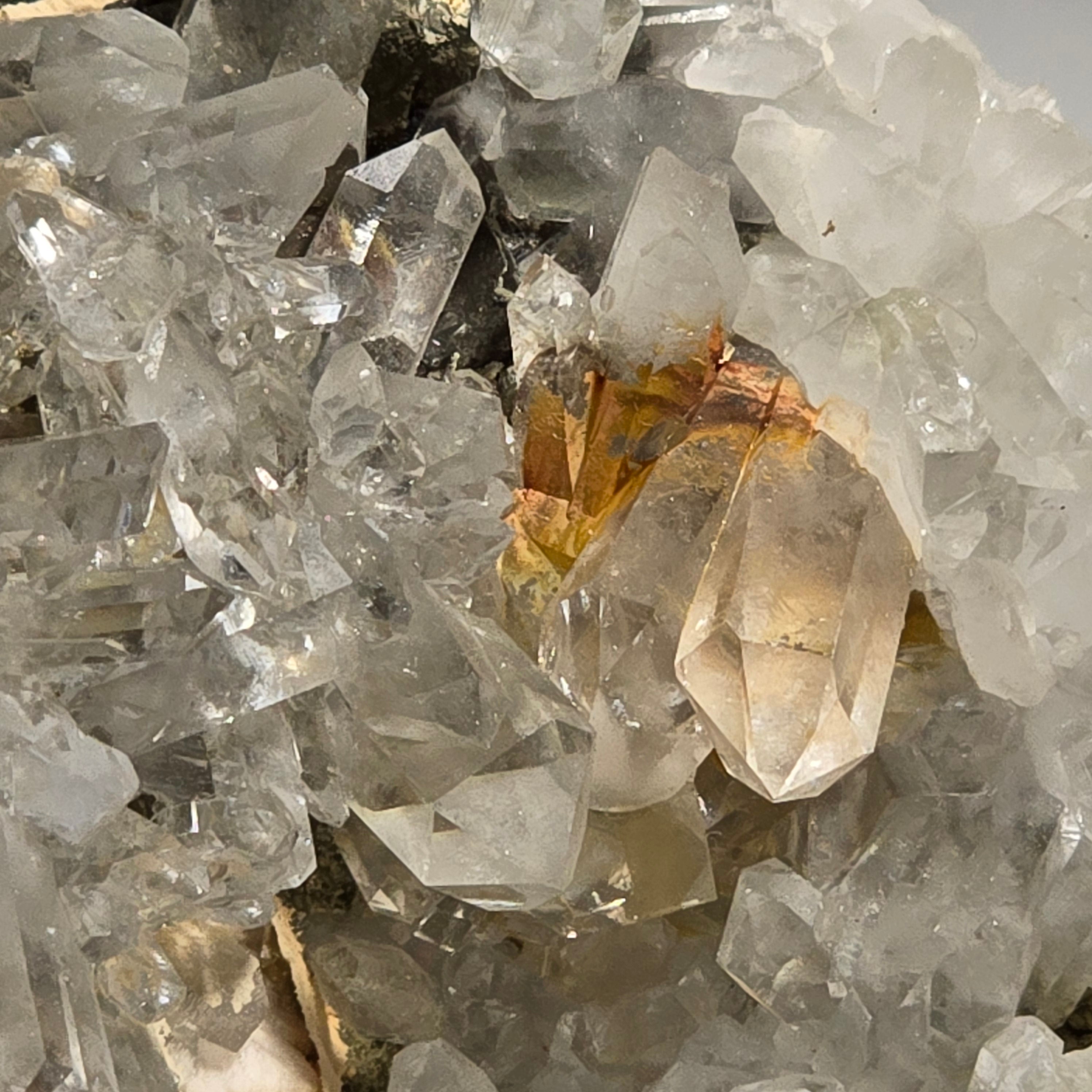 quartz-pyrite-pyrrhotite-2356-51 - Crystals2Collect