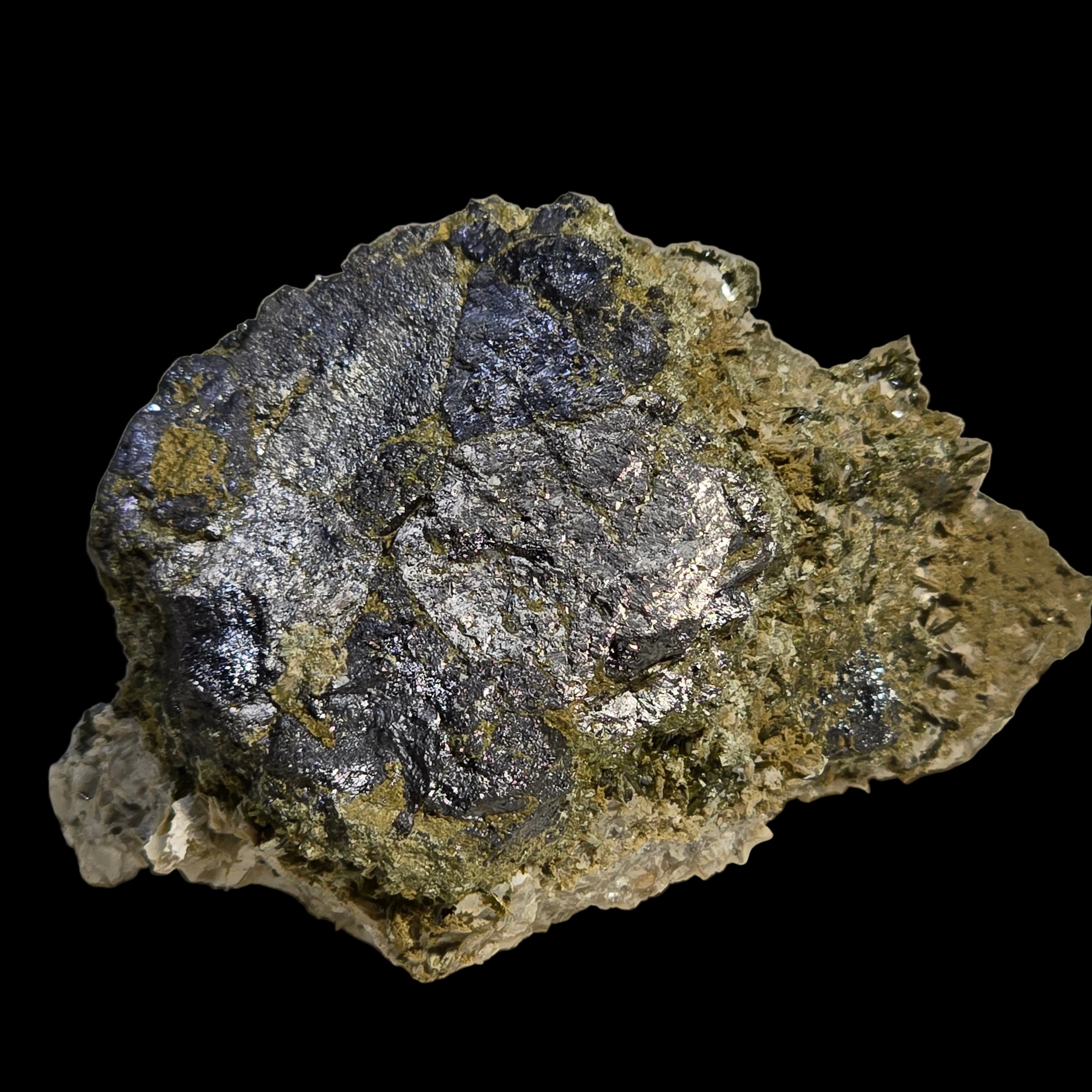 calcite-on-magnetite-2366-53 - Crystals2Collect