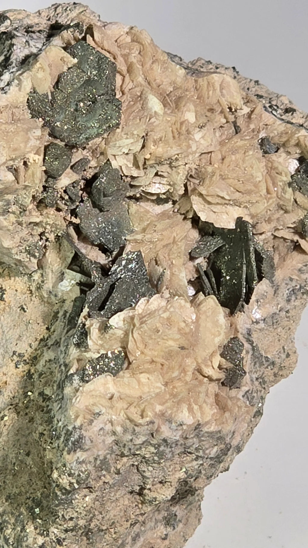Chlorite on Quartz specimen from classic locality, mineral collector display