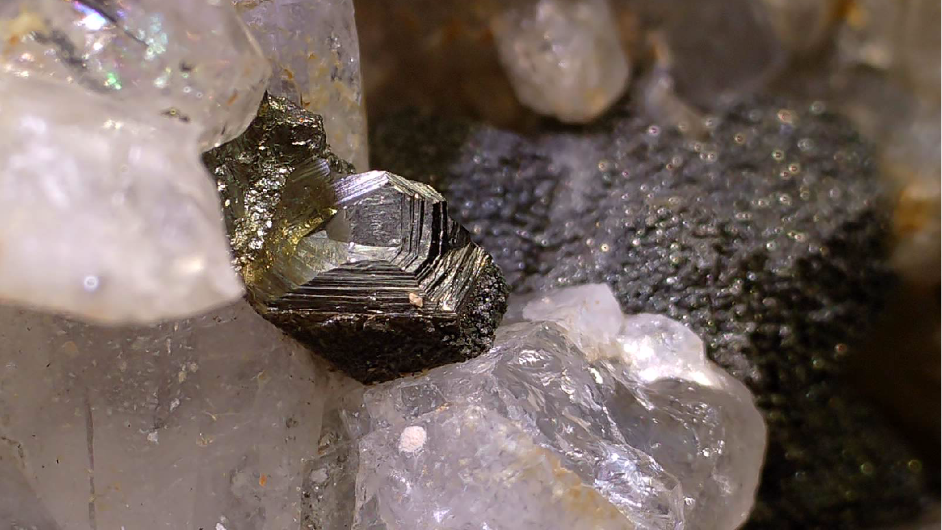 CALCITE, PYRITE recouverte de BRAVOITE, QUARTZ, MINE MMG, ROSEBERY, TASMANIE