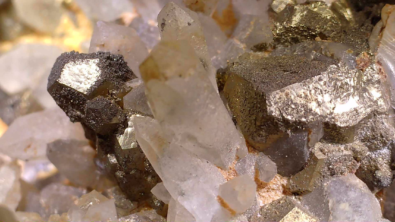 CALCITE, PYRITE recouverte de BRAVOITE, QUARTZ, MINE MMG, ROSEBERY, TASMANIE