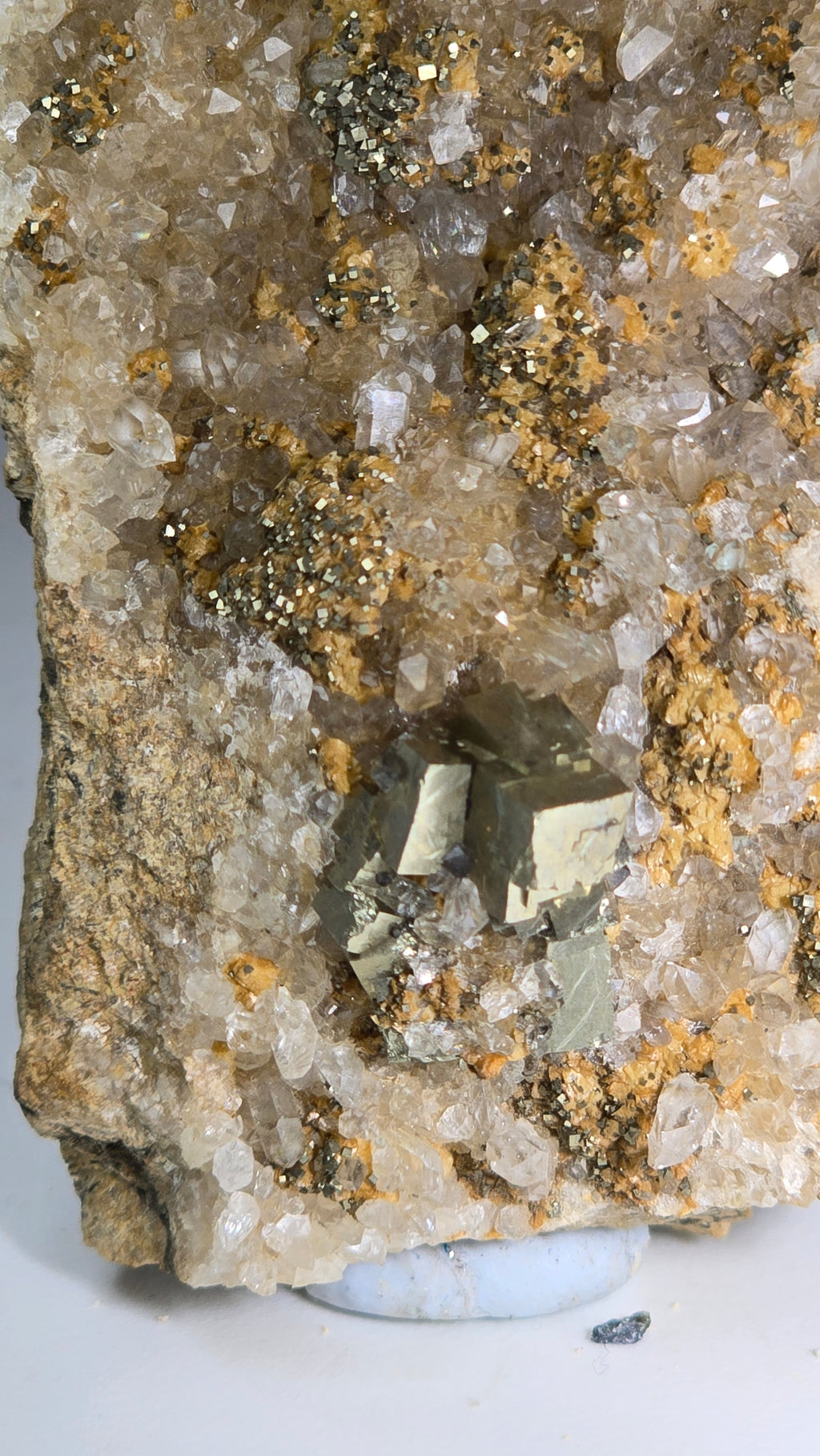 Calcite, pyrite et quartz, mine Cleveland, Luina, Tasmanie