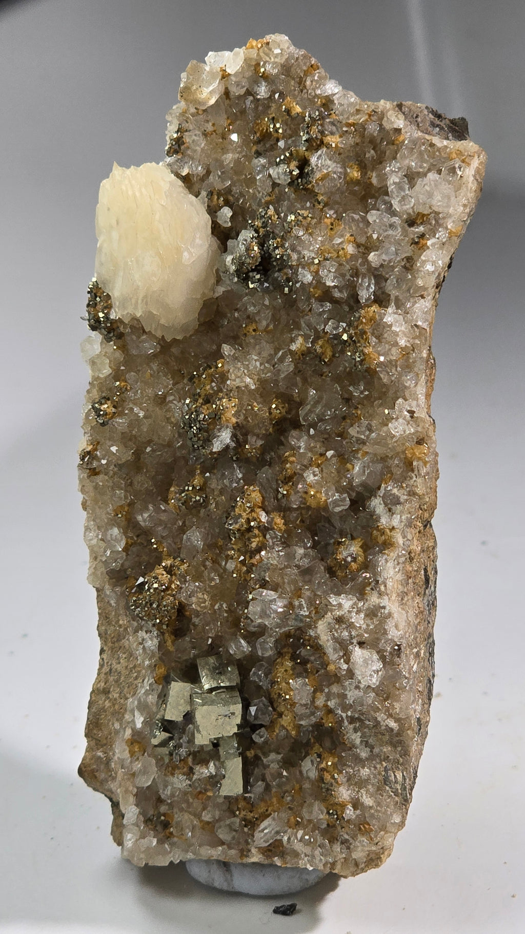 Calcite, pyrite et quartz, mine Cleveland, Luina, Tasmanie