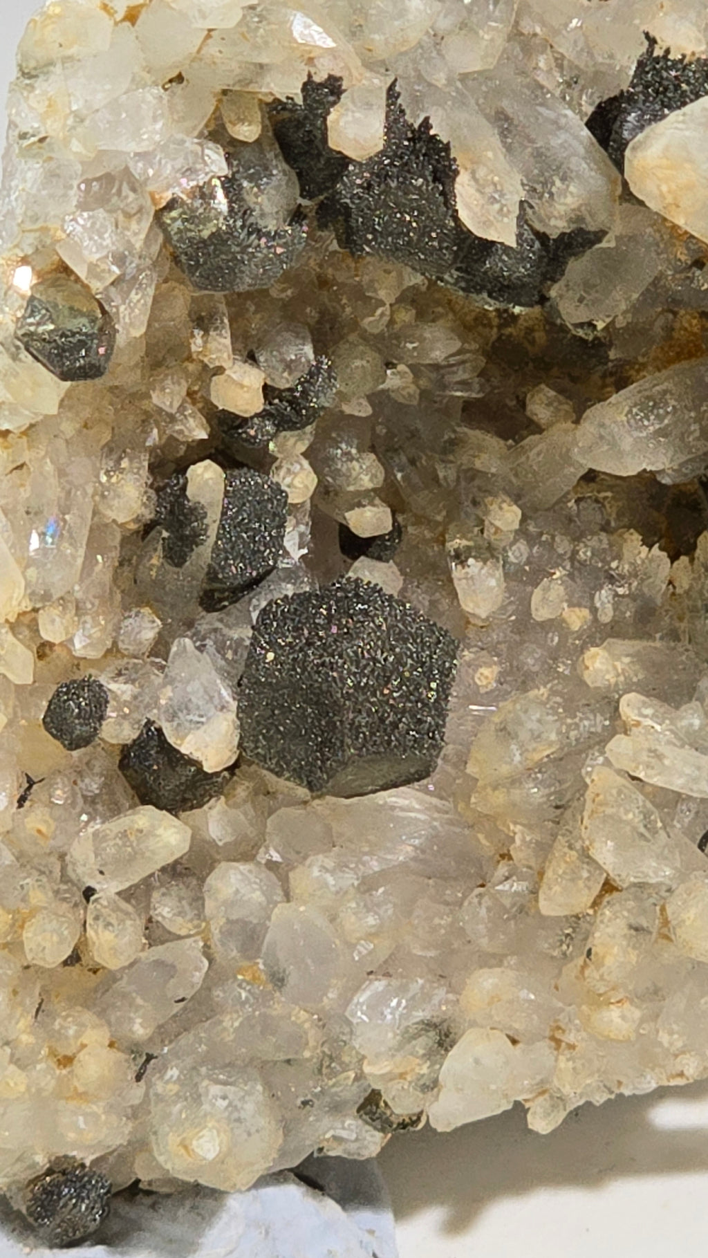 CALCITE, PYRITE recouverte de BRAVOITE, QUARTZ, MINE MMG, ROSEBERY, TASMANIE