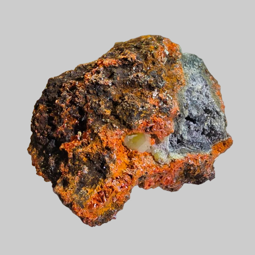 KROKOIT MIT CERUSSIT (small cabinet) SEHR SELTENE UND UNGEWÖHNLICHE KOMBINATION, RED LEAD MINE, TASMANIEN