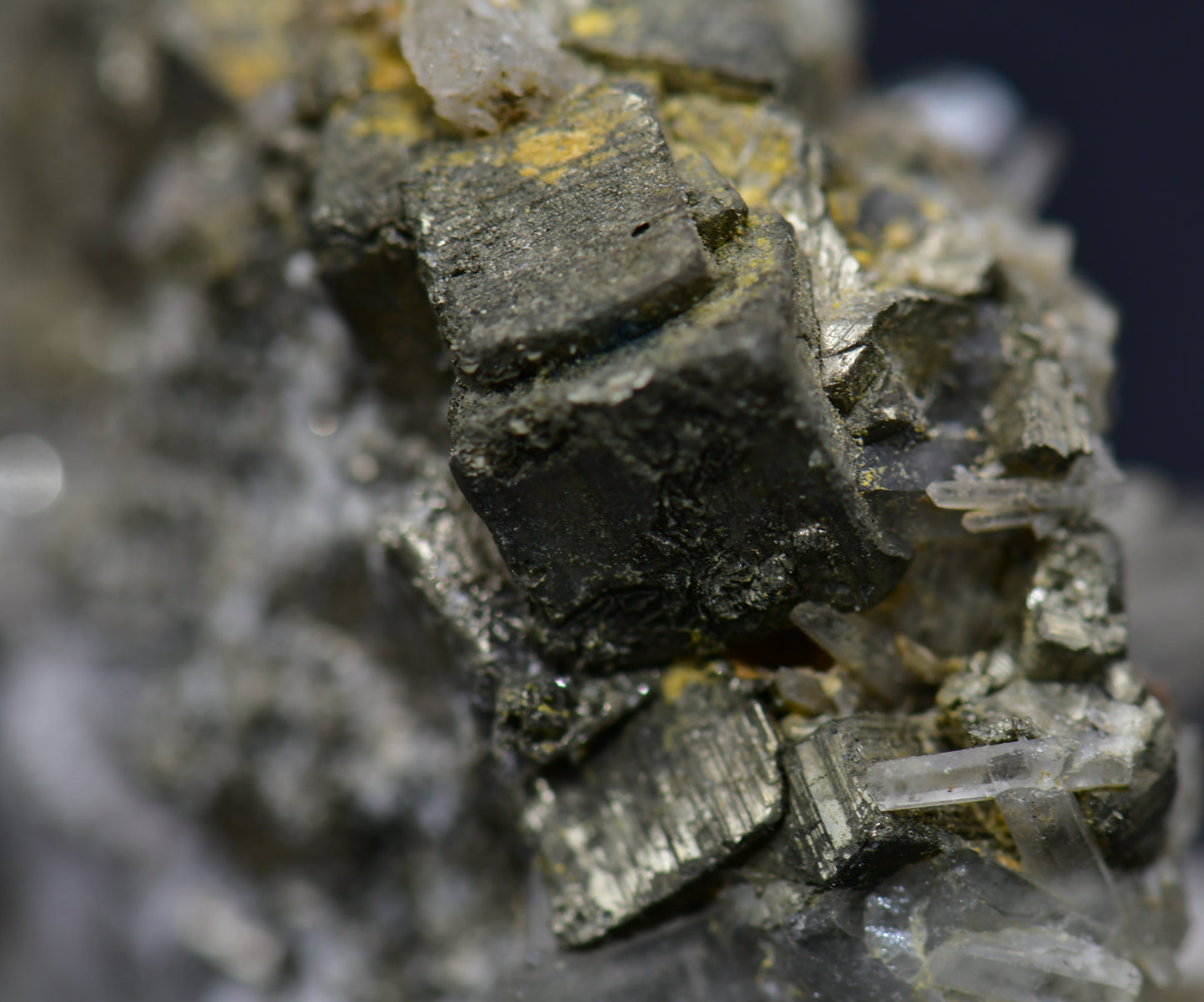 PYRITE on QUARTZ