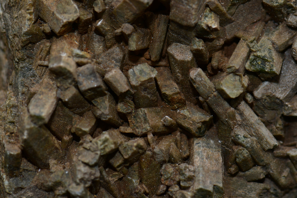 PYROSMALITE (EXTREMELY RARE) (small cabinet)