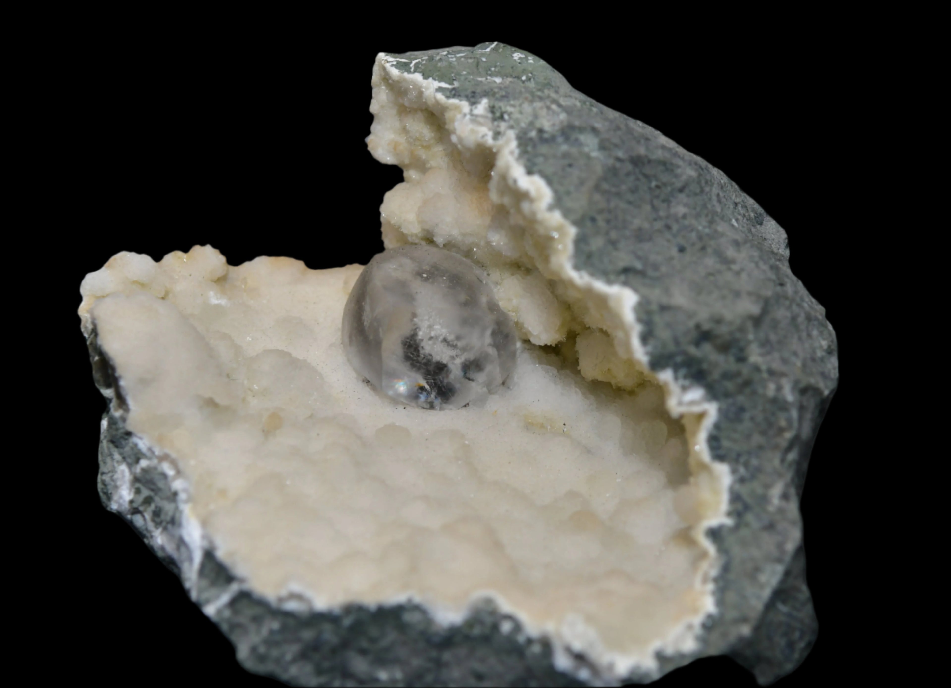 APOPHILLITE (4 cm large single crystal) on ARAGONITE (cabinet)