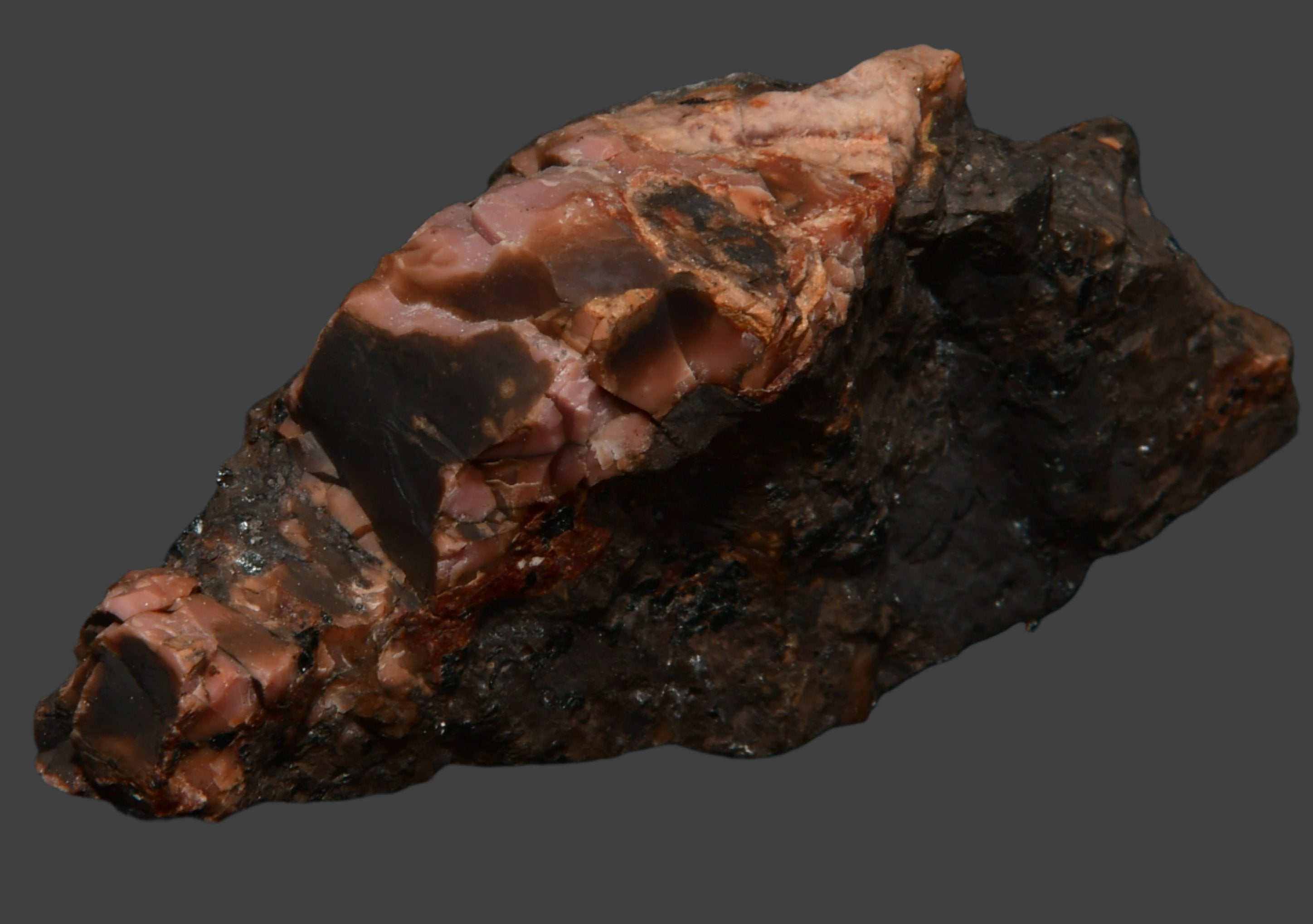 SUSSEXITE sur FRANKLINITE, COMTÉ DE SUSSEX DISTRICT MINIER DE FRANKLIN ROYAUME-UNI (cabinet)