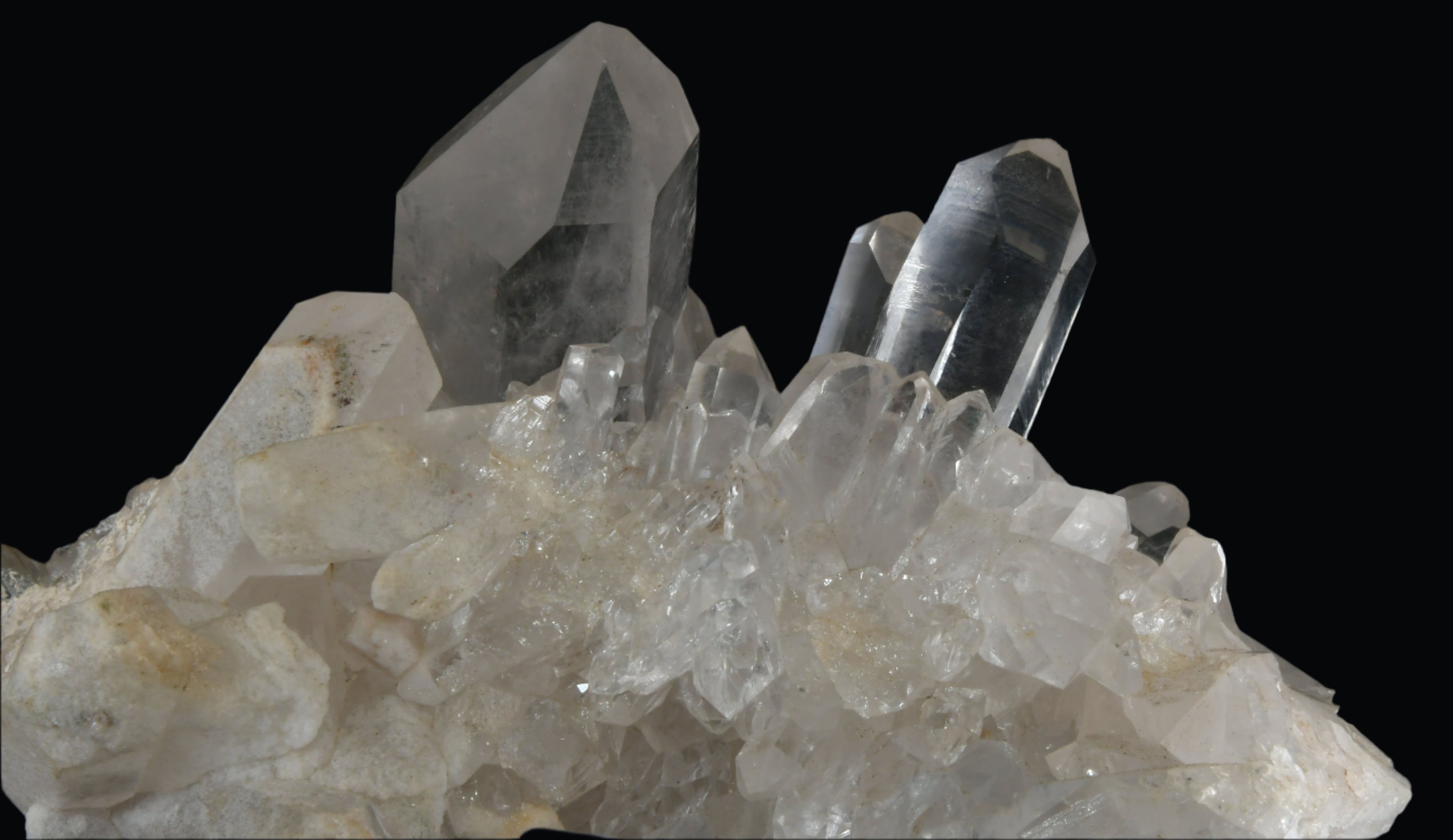 QUARTZ (large cabinet, clear crystals)