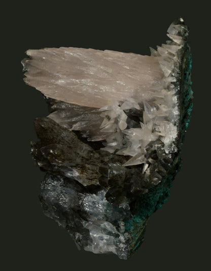 CALCITE (DOG TOOTH)