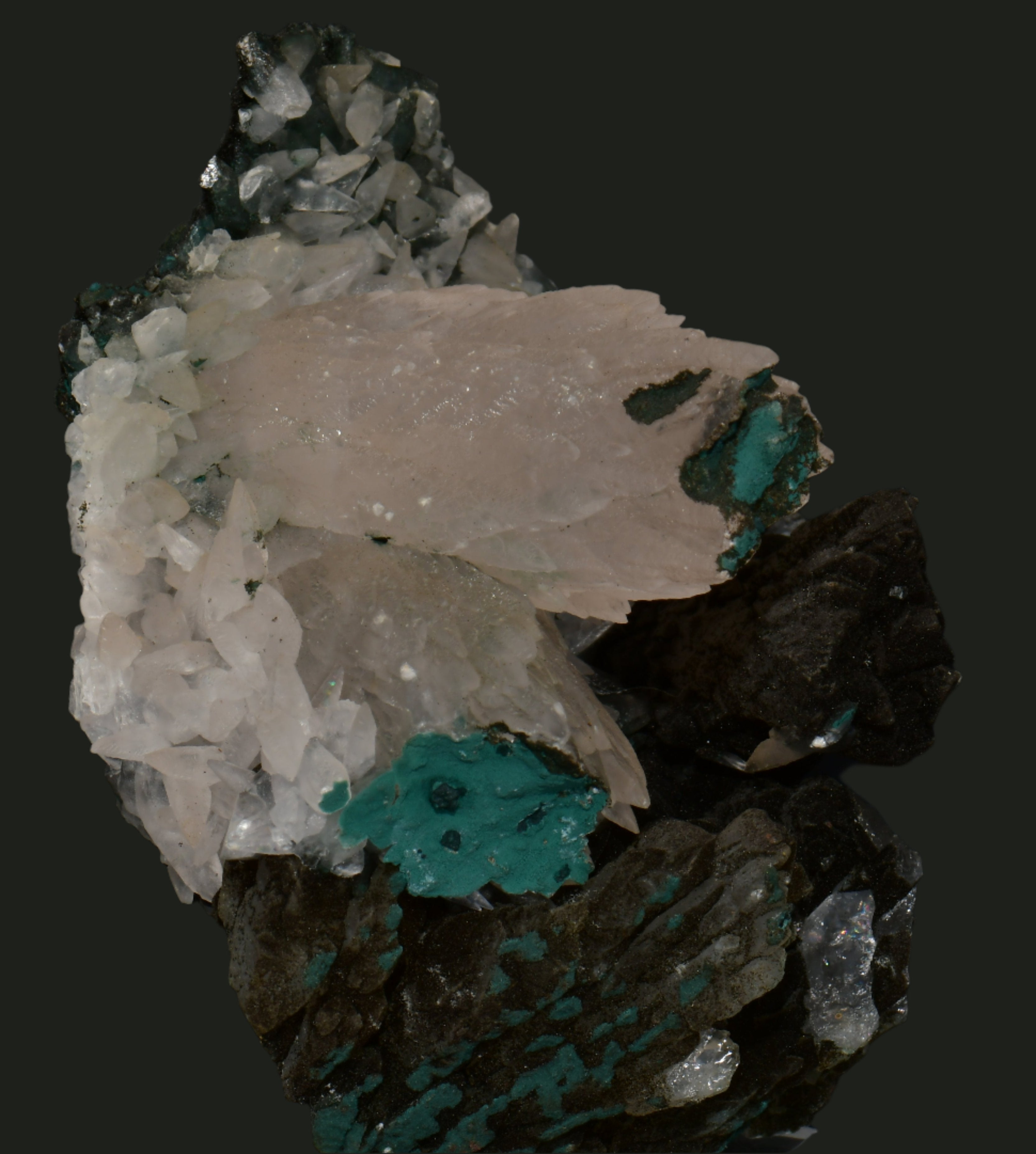 CALCITE (PINK DOG TOOTH) (small cabinet)