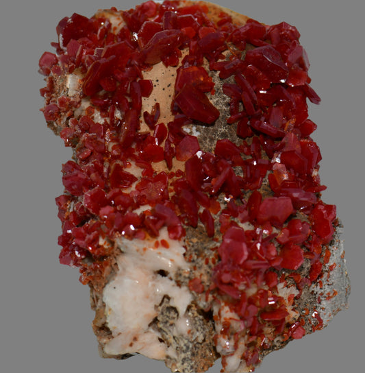 VANADINITE ON BARITE