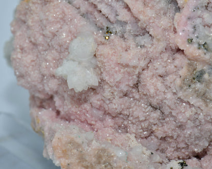 RHODOCHROSITE associated with PYRITE