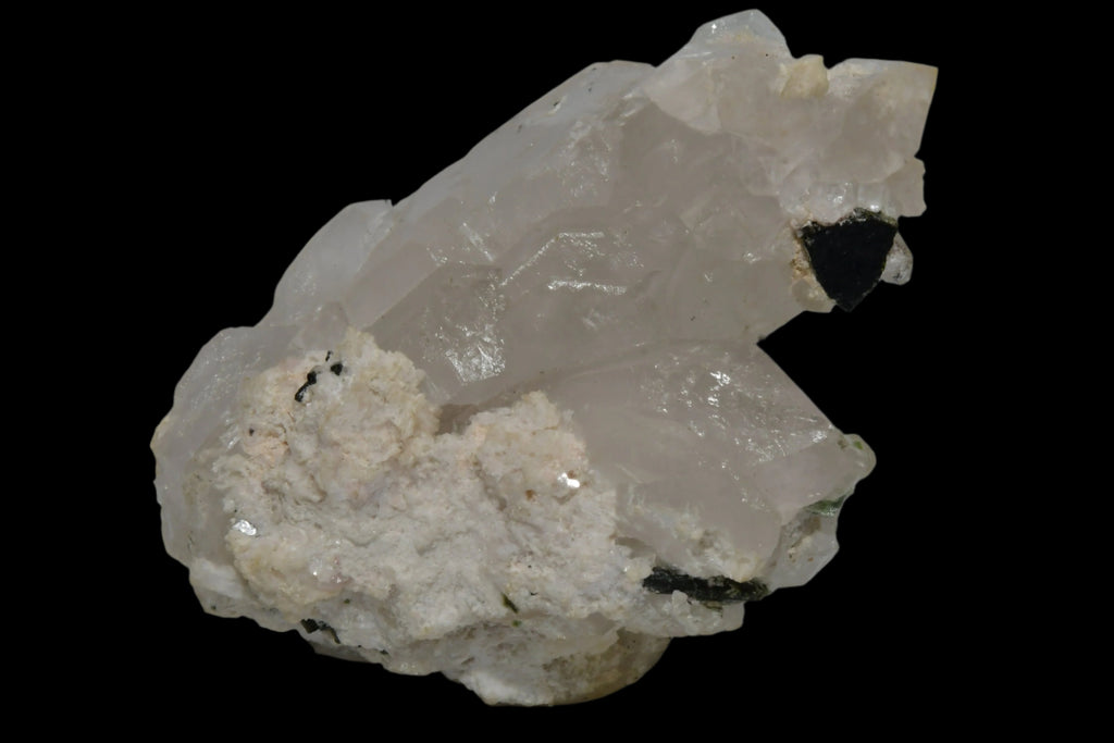 AQUAMARINE (BERYL) ON QUARTZ