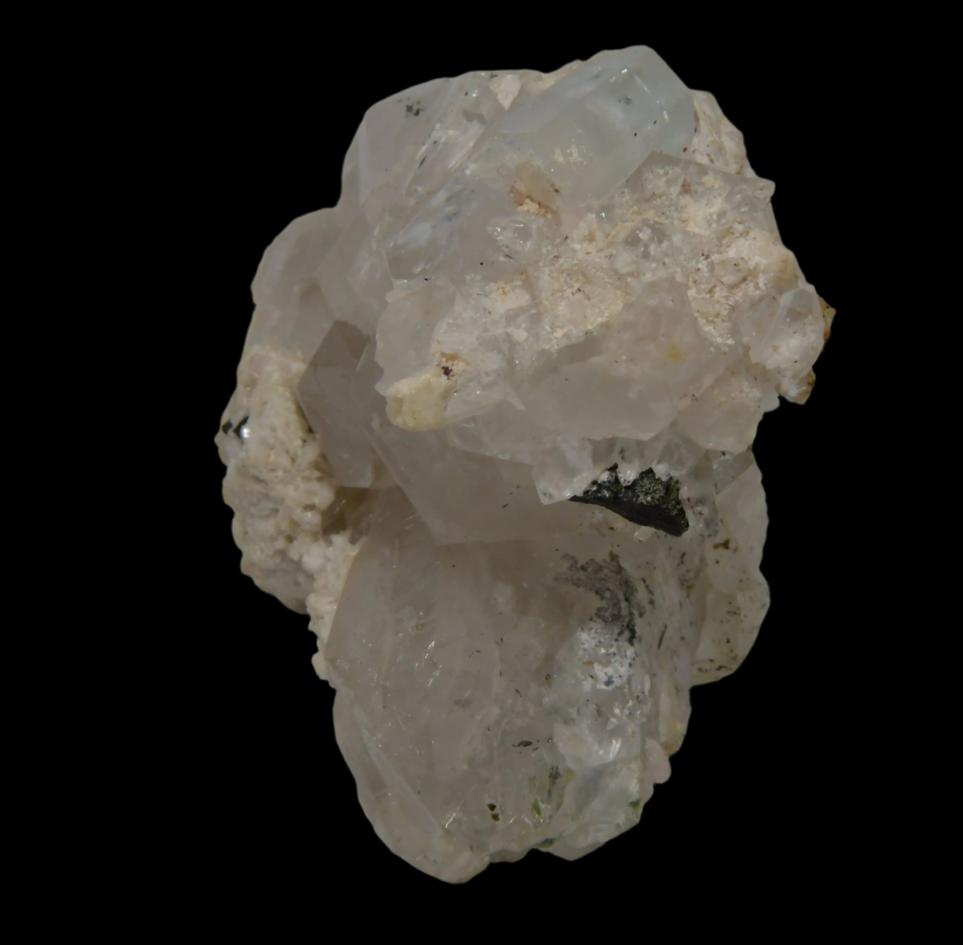 AQUAMARINE (BERYL) ON QUARTZ