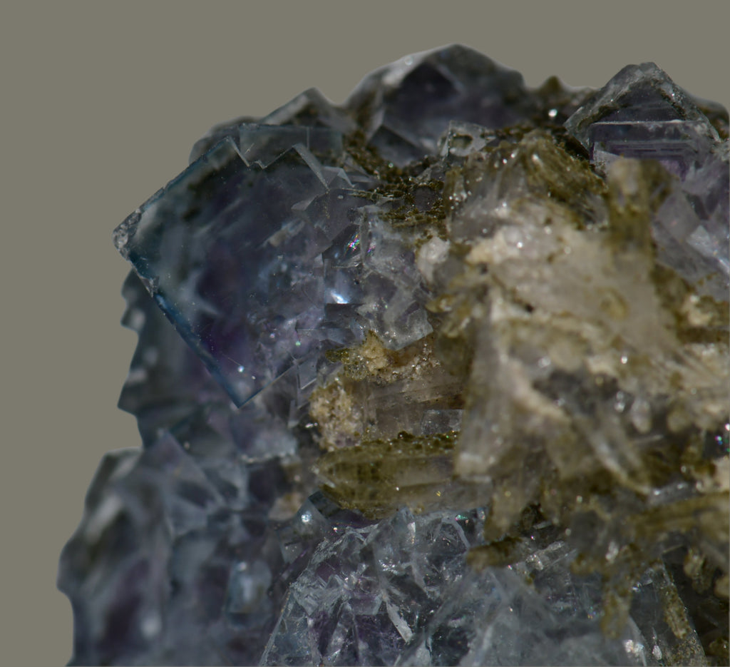 FLUORITE (BLUE) WITH QUARTZ AND BIOTITE (cabinet)
