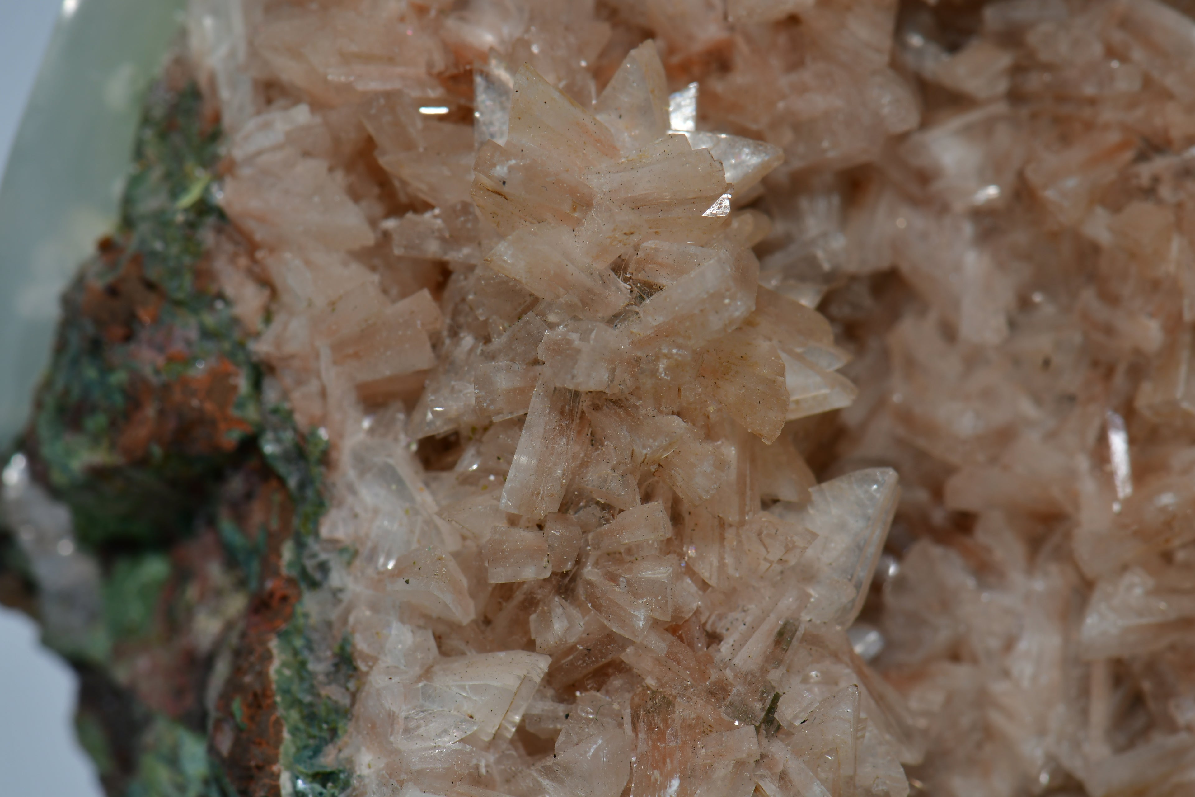 HEULANDITE (cabinet)