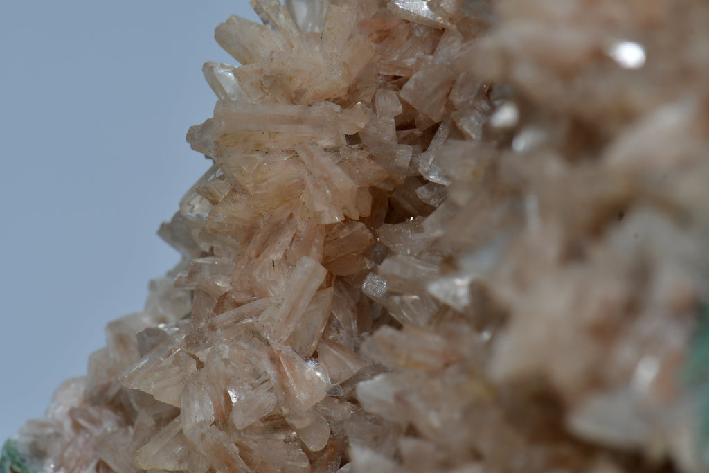 HEULANDITE (cabinet)