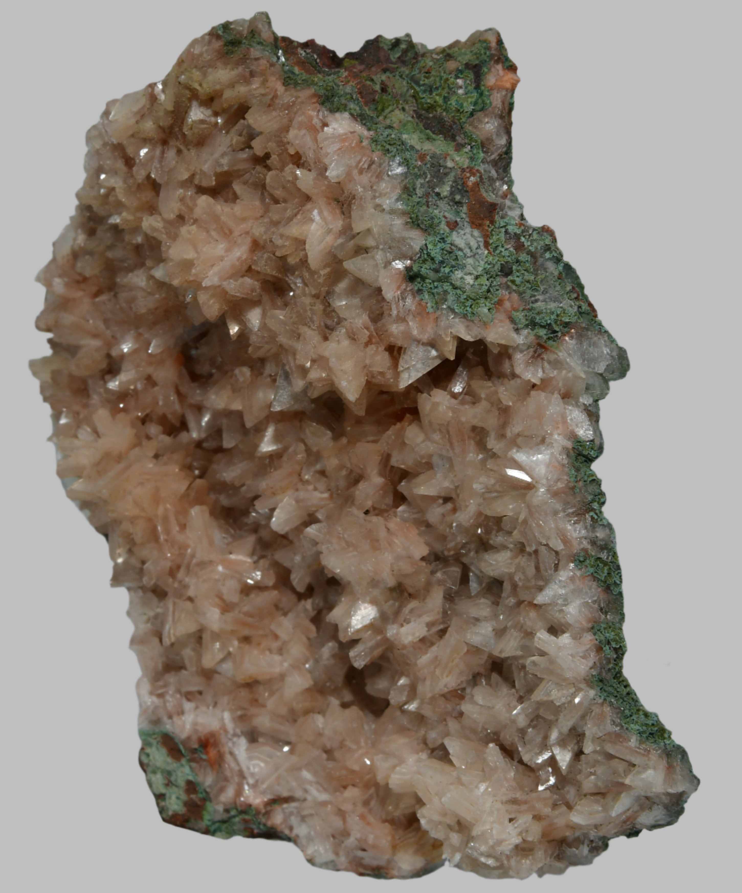 HEULANDITE (cabinet)