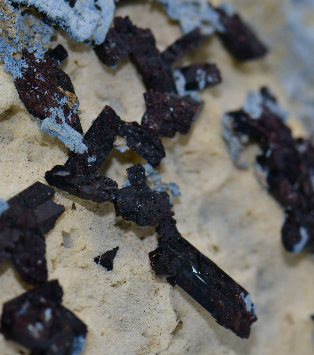 NEPTUNITE (VERY RARE) (large cabinet)