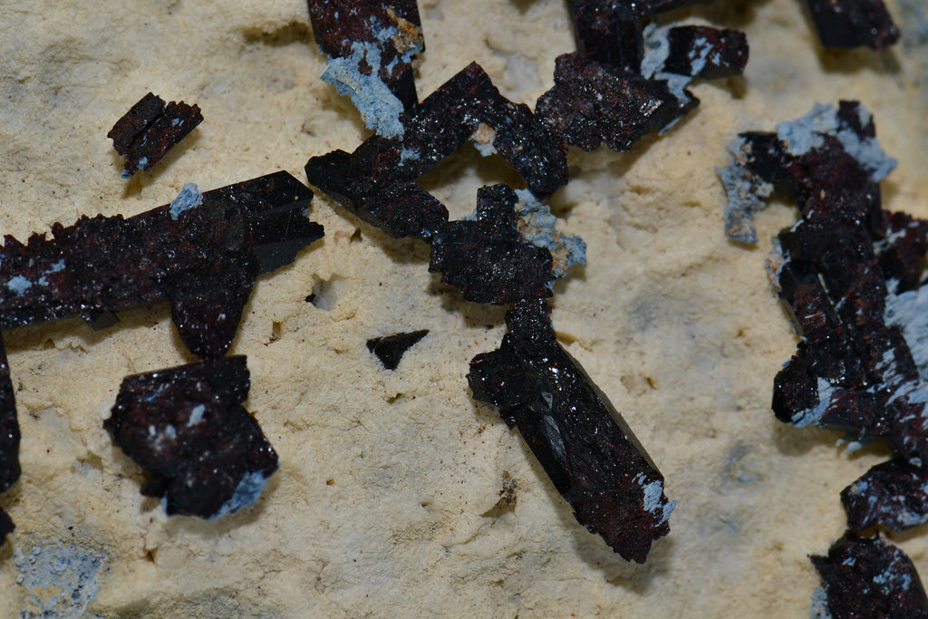 NEPTUNITE (VERY RARE) (large cabinet)