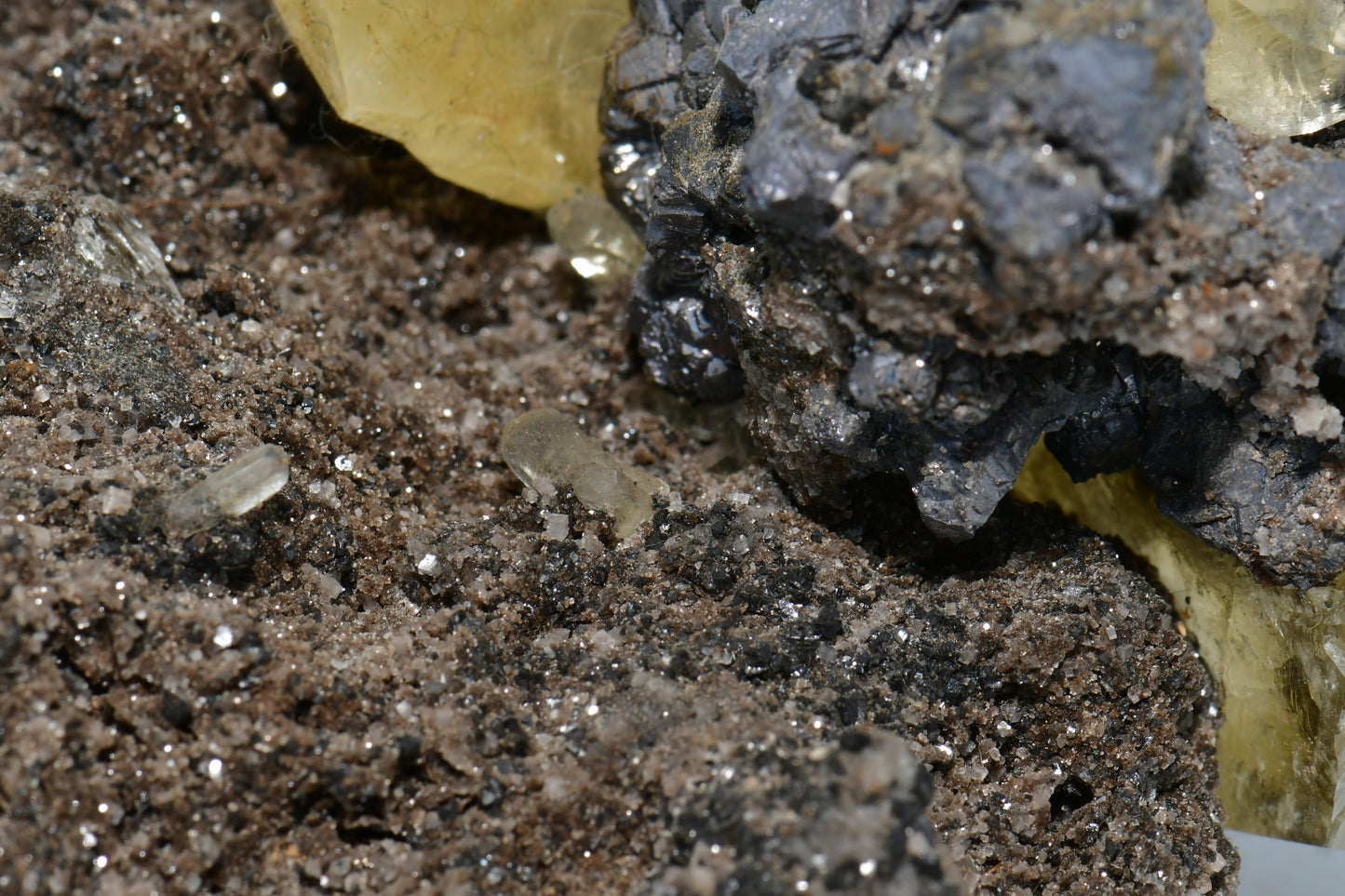 CALCITE ON SPHALERITE