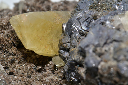 CALCITE ON SPHALERITE