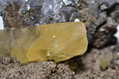 CALCITE ON SPHALERITE