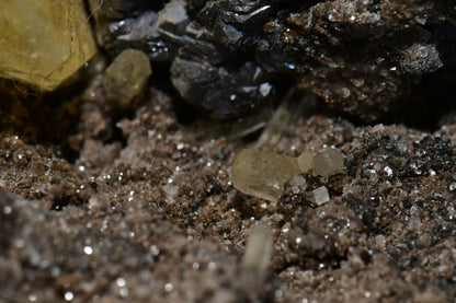 CALCITE ON SPHALERITE