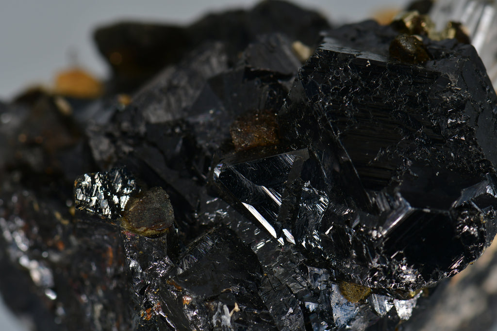 SPHALERITE, CHALCOPYRITE, MANGANO CALCITE, QUARTZ (small cabinet)