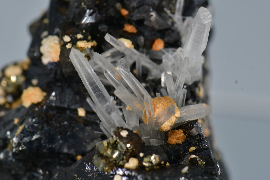 SPHALERITE, CHALCOPYRITE, MANGANO CALCITE, QUARTZ (small cabinet)