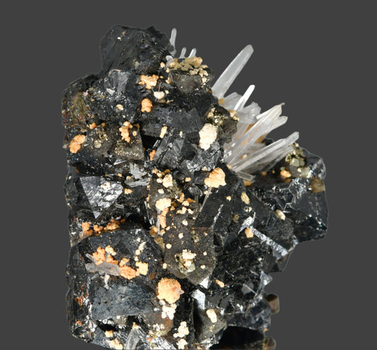 SPHALERITE, CHALCOPYRITE, MANGANO CALCITE, QUARTZ